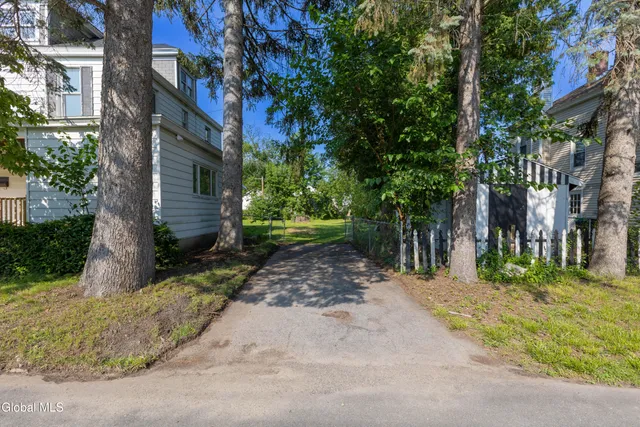 $2,500 | 465 Bruno Street, Schenectady, NY 12306