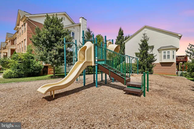 $2,850 | 20871 Grisdale Terrace, Sterling, VA 20165