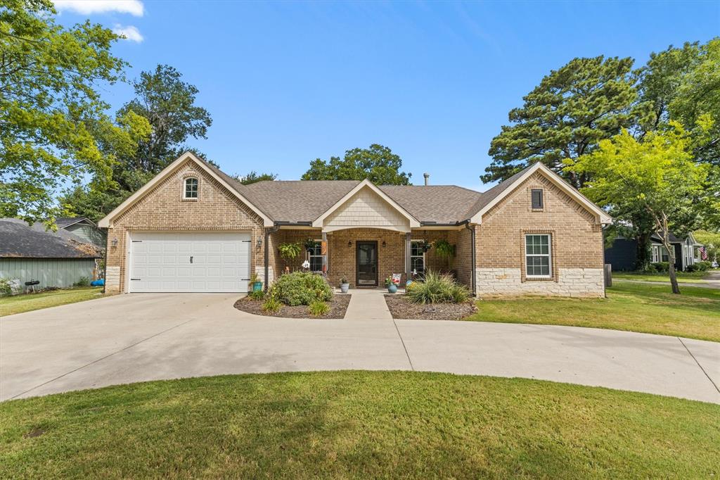 327 Walnut Street Terrell, TX 75160 - Photo 1 of 32