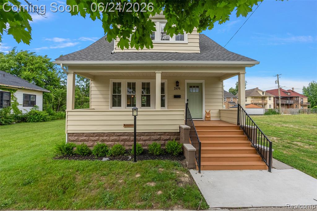 2476 Beals Street Detroit, MI 48214 - Photo 29 of 46