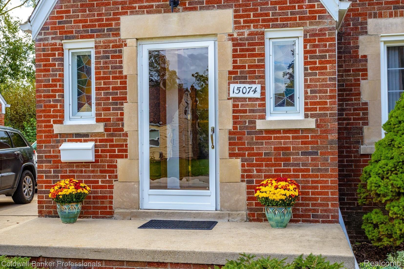 15074 Charles R Avenue Eastpointe, MI 48021 - Photo 3 of 55 Front Porch