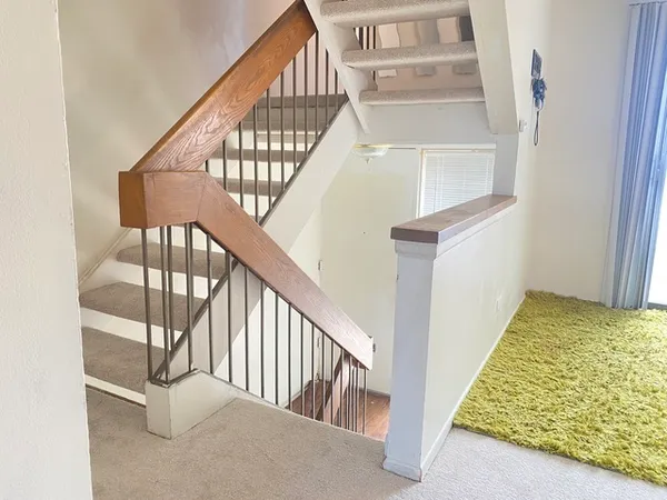 $279,000 | 1620 Waxwing Court, Schaumburg, IL 60173
