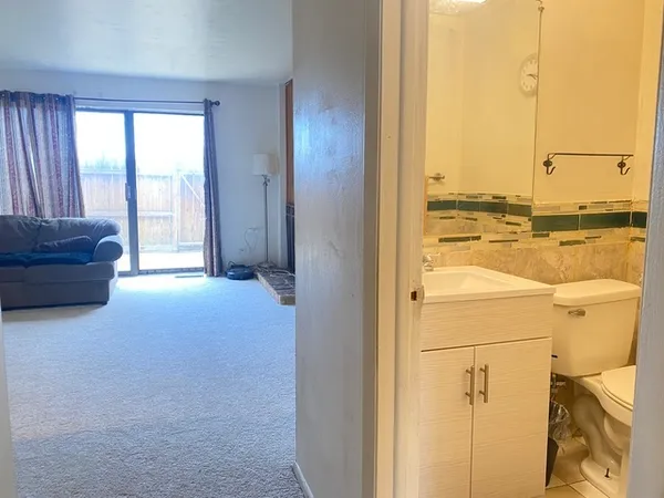 $279,000 | 1620 Waxwing Court, Schaumburg, IL 60173