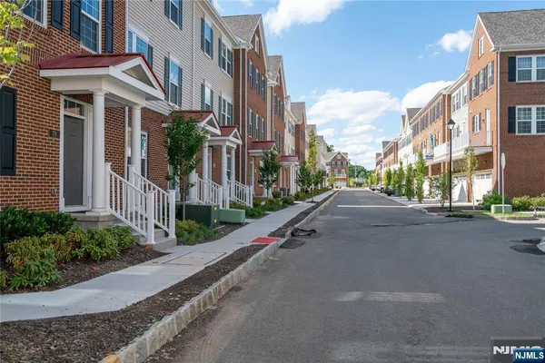 $4,975 | 78 Landmark Lane, Unit 78, Fair Lawn, NJ 07410