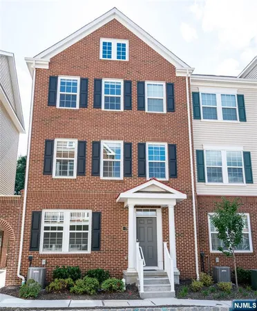 $4,975 | 78 Landmark Lane, Unit 78, Fair Lawn, NJ 07410