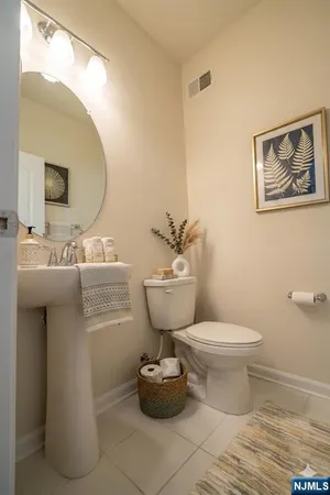 $4,975 | 78 Landmark Lane, Unit 78, Fair Lawn, NJ 07410
