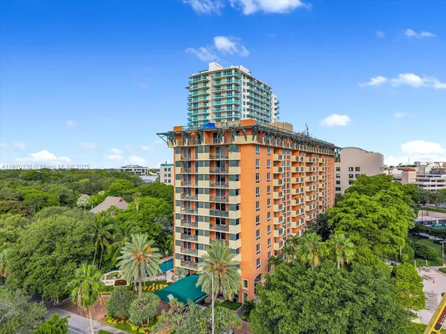 a view of a large building