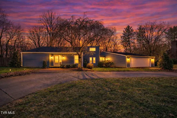 $665,000 | 1333 Dupont Drive, Kingsport, TN 37664