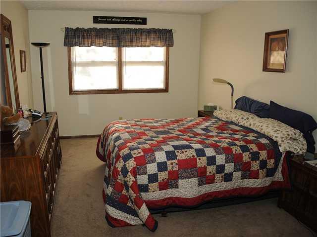 2126 Heather Road Anderson, IN 46012 - Photo 7 of 11 Gallery Image 7