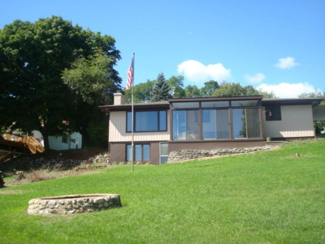 65945 North Centerville Road Sturgis, MI 49091 - Photo 1 of 11 003.JPG