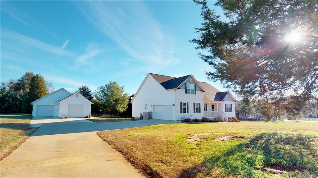952 Tirzah Road York, SC 29745 - Photo 3 of 36 Gallery Image 3