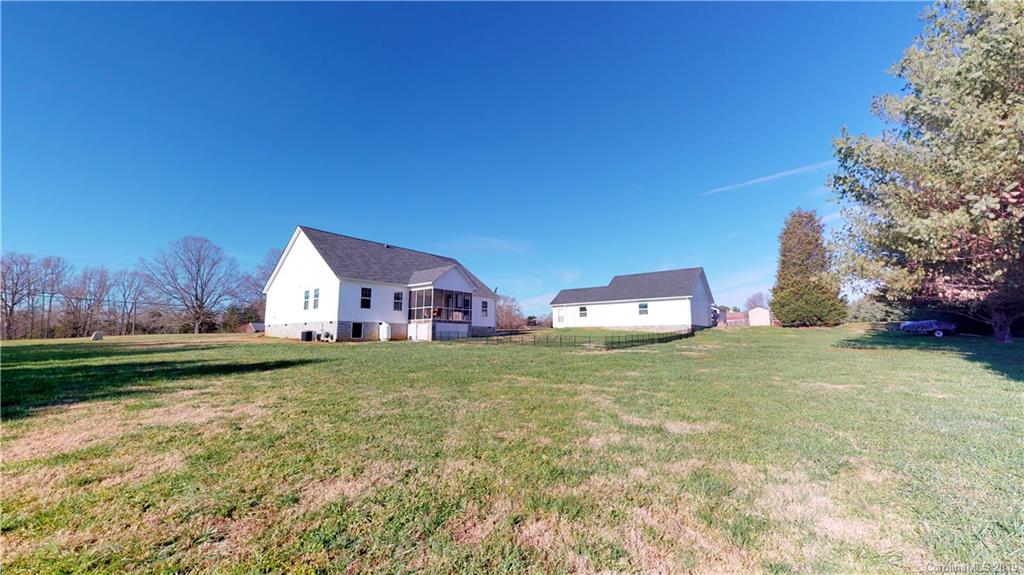 952 Tirzah Road York, SC 29745 - Photo 5 of 36 Gallery Image 5