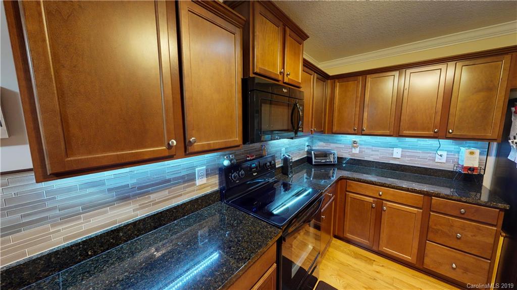 952 Tirzah Road York, SC 29745 - Photo 7 of 36 Gallery Image 7