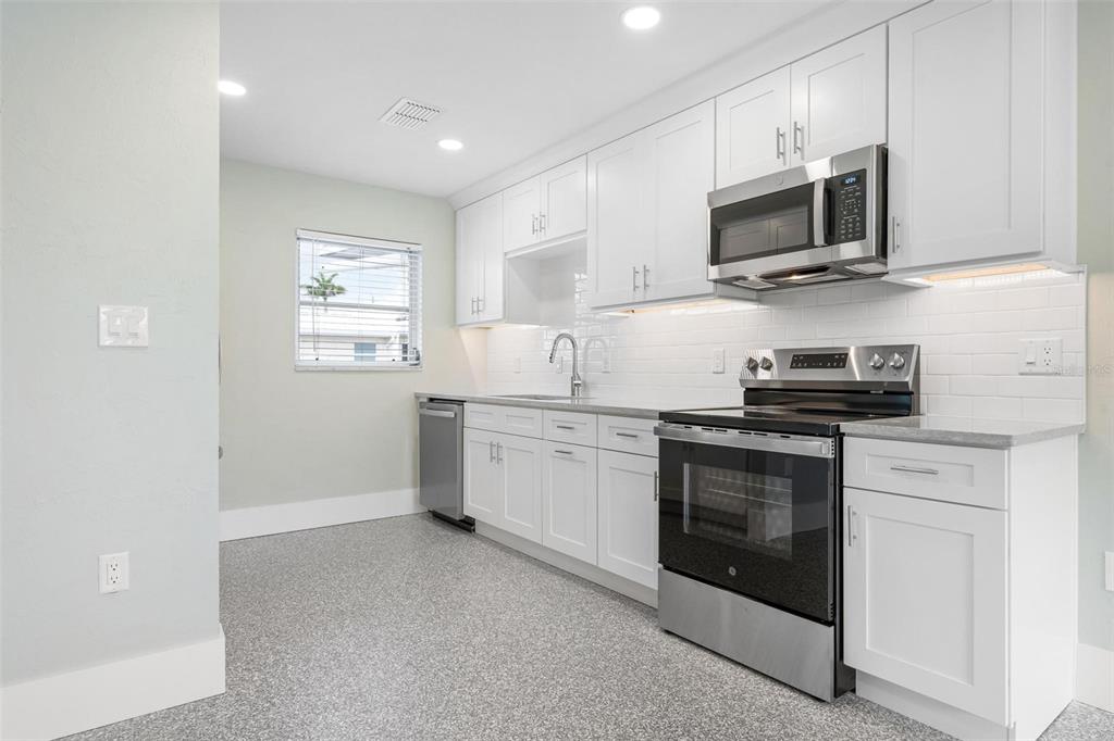 5830 Midnight Pass Road, Unit 94 Sarasota, FL 34242 - Photo 5 of 36