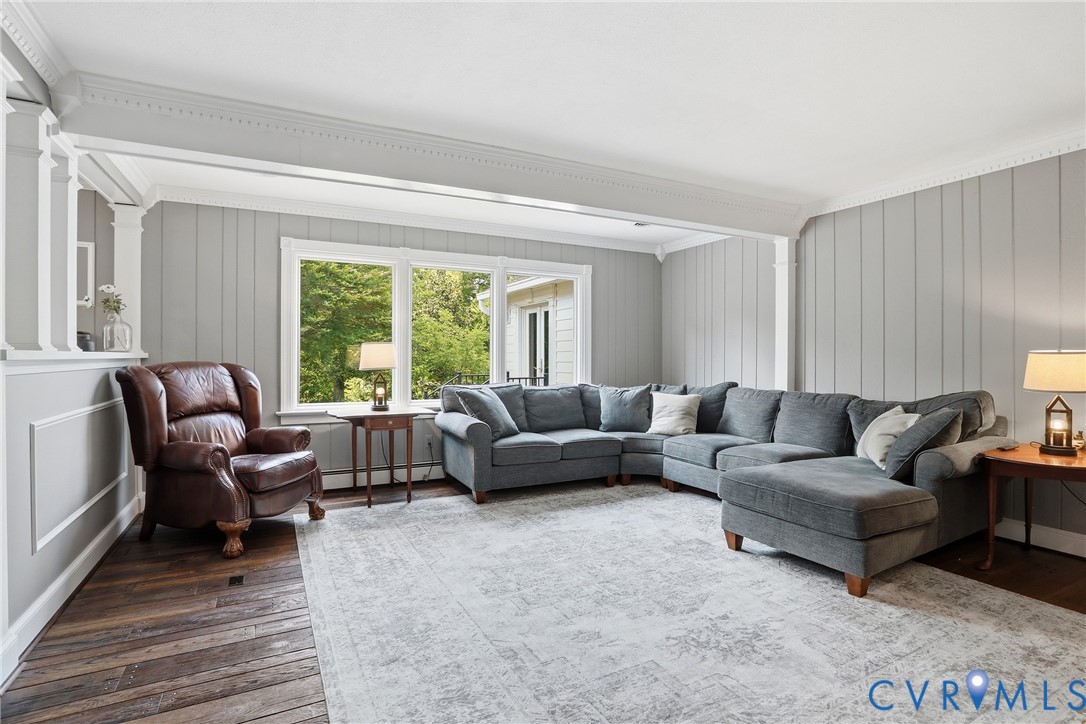 13300 West Patrick Henry Road Doswell, VA 23047 - Photo 17 of 69 Spacious living area featuring rich wood-finish fl