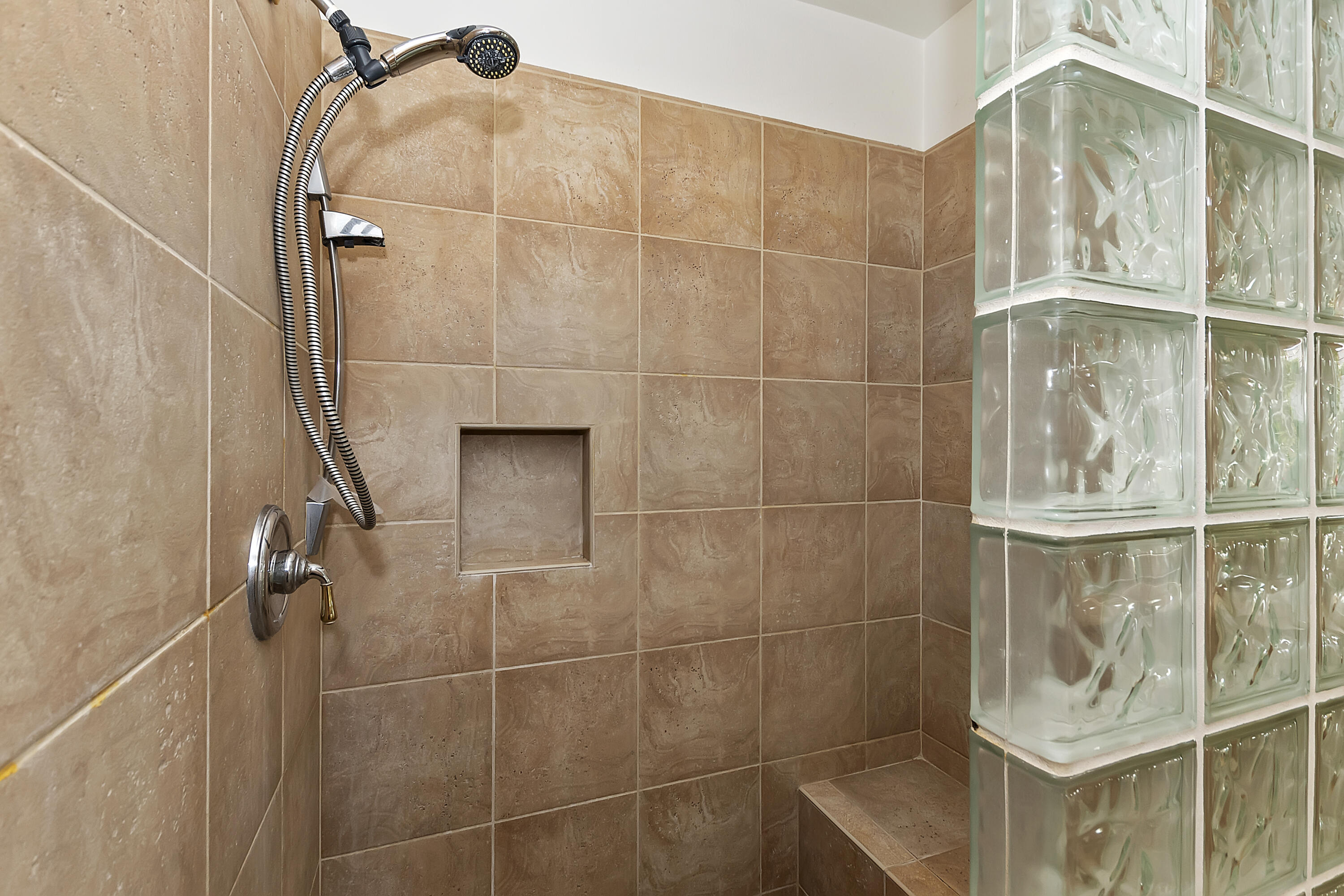 134 Via Tuscany Rancho Mirage, CA 92270 - Photo 32 of 44 a bathroom with a shower