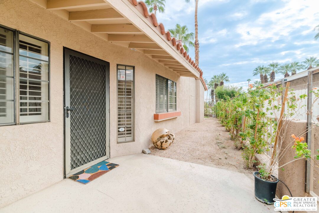 46400 Ryway Place, Unit 10 Palm Desert, CA 92260 - Photo 44 of 48