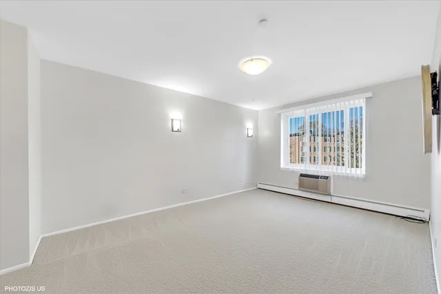 $275,000 | 1126 South New Wilke Road, Unit 307, Arlington Heights, IL 60005