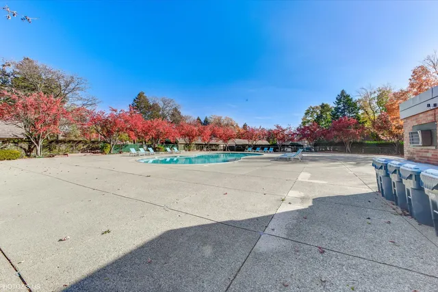 $275,000 | 1126 South New Wilke Road, Unit 307, Arlington Heights, IL 60005