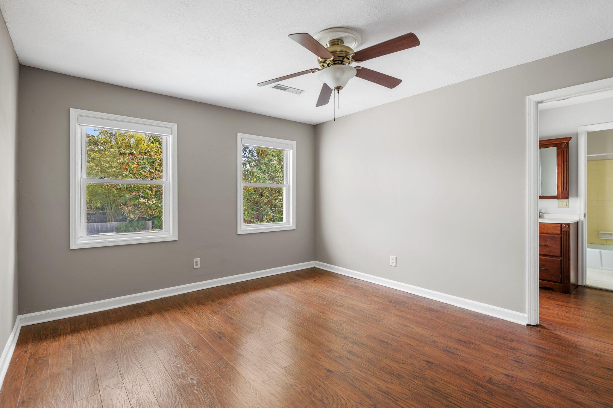 32 Meander Row, Unit 8 Charleston, SC 29412 - Photo 18 of 33 Upstairs bedroom