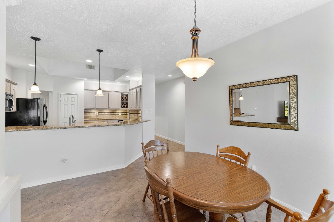 1707 Moston Drive Spring, TX 77386 - Photo 16 of 41 Breakfast room.