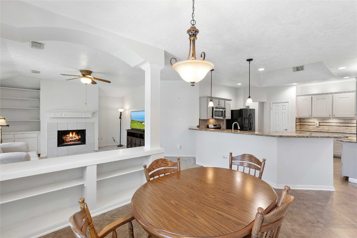 1707 Moston Drive Spring, TX 77386 - Photo 17 of 41 Breakfast room.