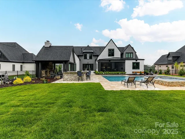 $2,490,000 | 406 Sugar Maple Lane, Weddington, NC 28104