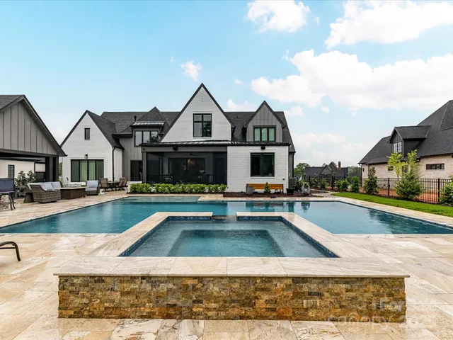 $2,490,000 | 406 Sugar Maple Lane, Weddington, NC 28104