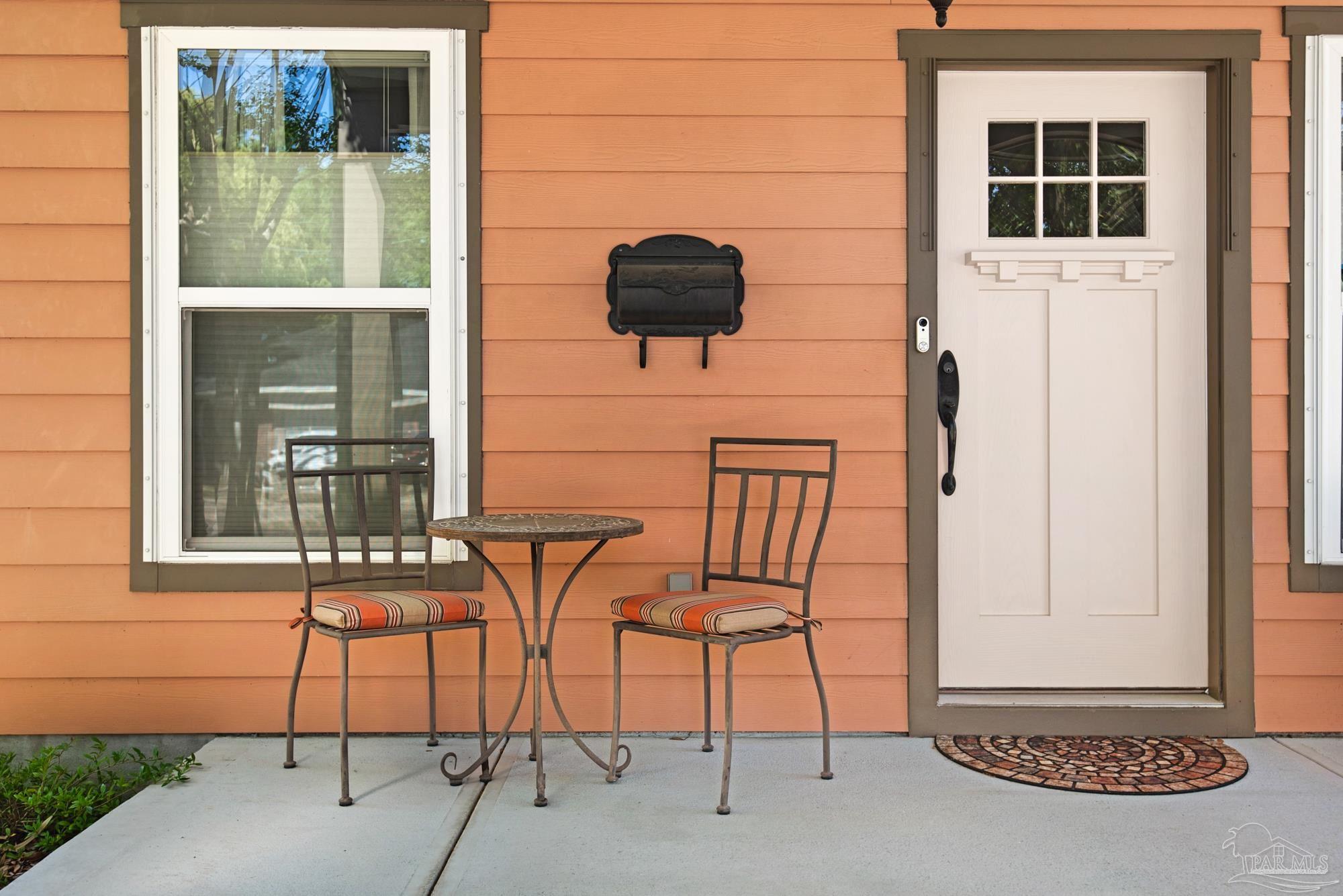 323 North Reus Street Pensacola, FL 32501 - Photo 4 of 32