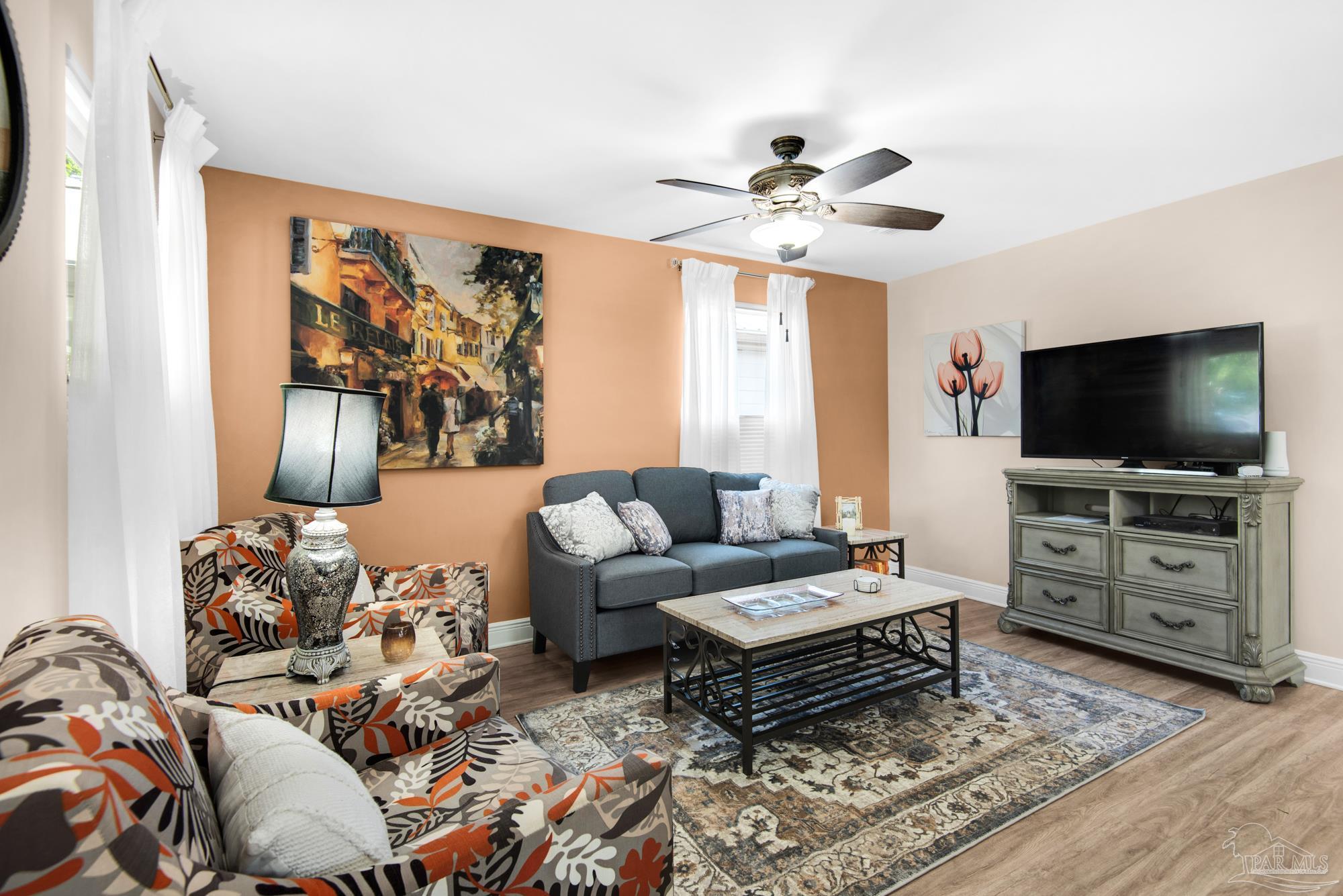 323 North Reus Street Pensacola, FL 32501 - Photo 7 of 32