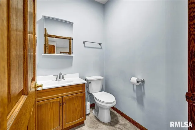 $599,900 | 20915 North Blue Ridge Road, Chillicothe, IL 61523