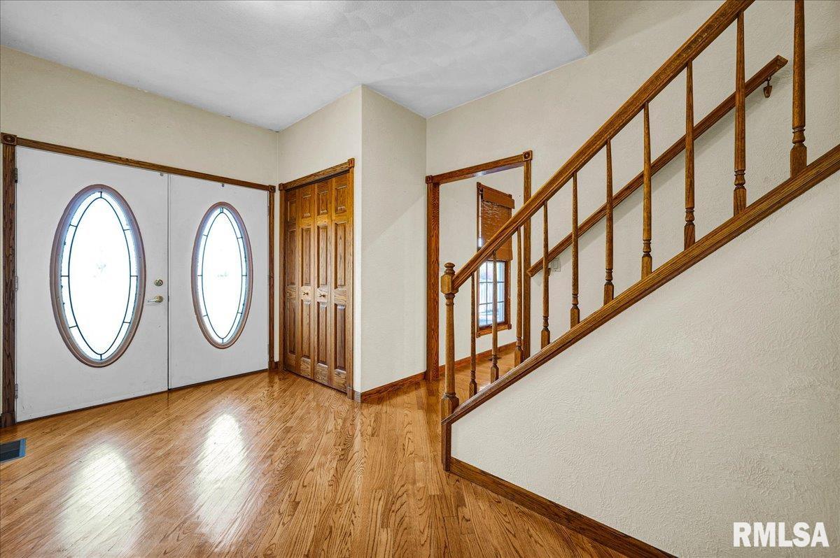 20915 North Blue Ridge Road Chillicothe, IL 61523 - Photo 3 of 70