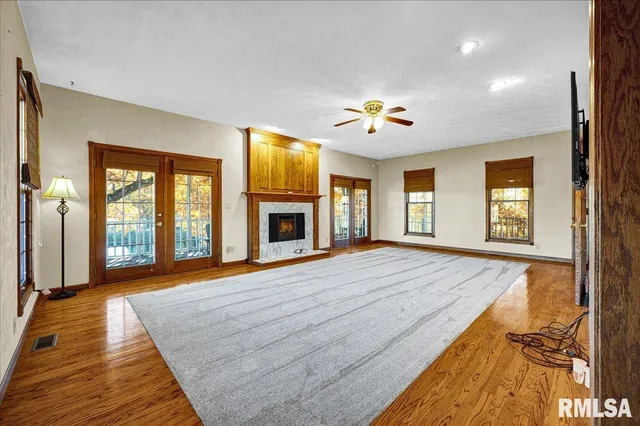 $599,900 | 20915 North Blue Ridge Road, Chillicothe, IL 61523