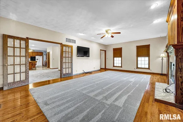 $599,900 | 20915 North Blue Ridge Road, Chillicothe, IL 61523