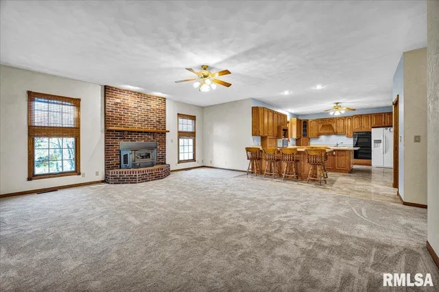 $599,900 | 20915 North Blue Ridge Road, Chillicothe, IL 61523