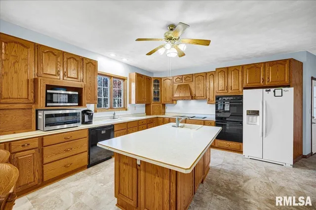 $599,900 | 20915 North Blue Ridge Road, Chillicothe, IL 61523