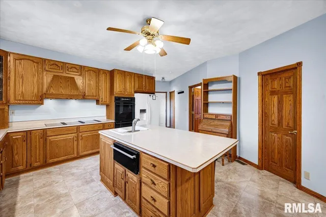 $599,900 | 20915 North Blue Ridge Road, Chillicothe, IL 61523