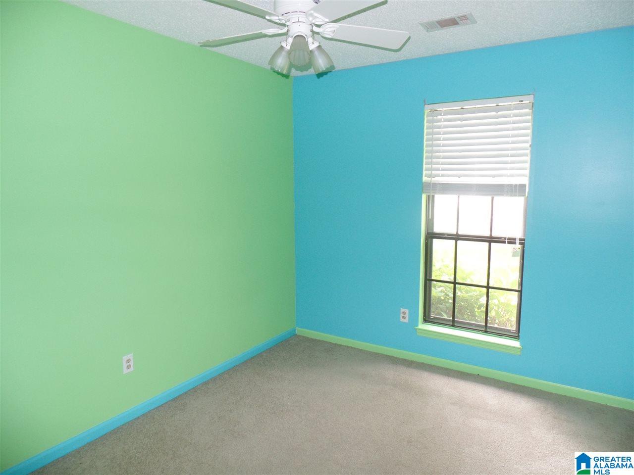 100 Dolphin Court Alabaster, AL 35007 - Photo 4 of 14
