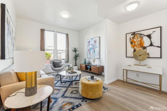 $1,000,000 | 1883 Oakdale Avenue, San Francisco, CA 94124