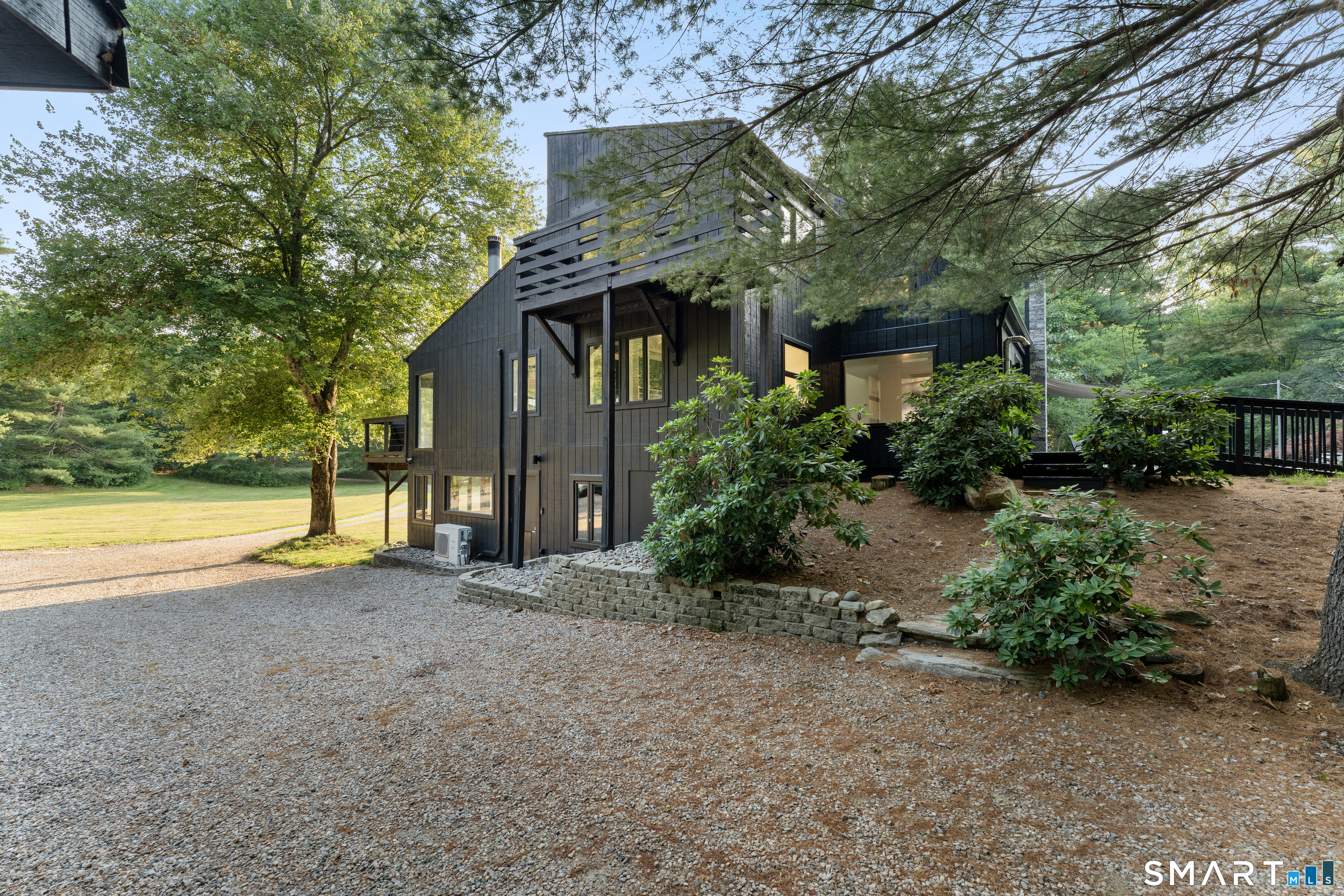 564 Hubbard Road Killingly, CT 06239 - Photo 36 of 40