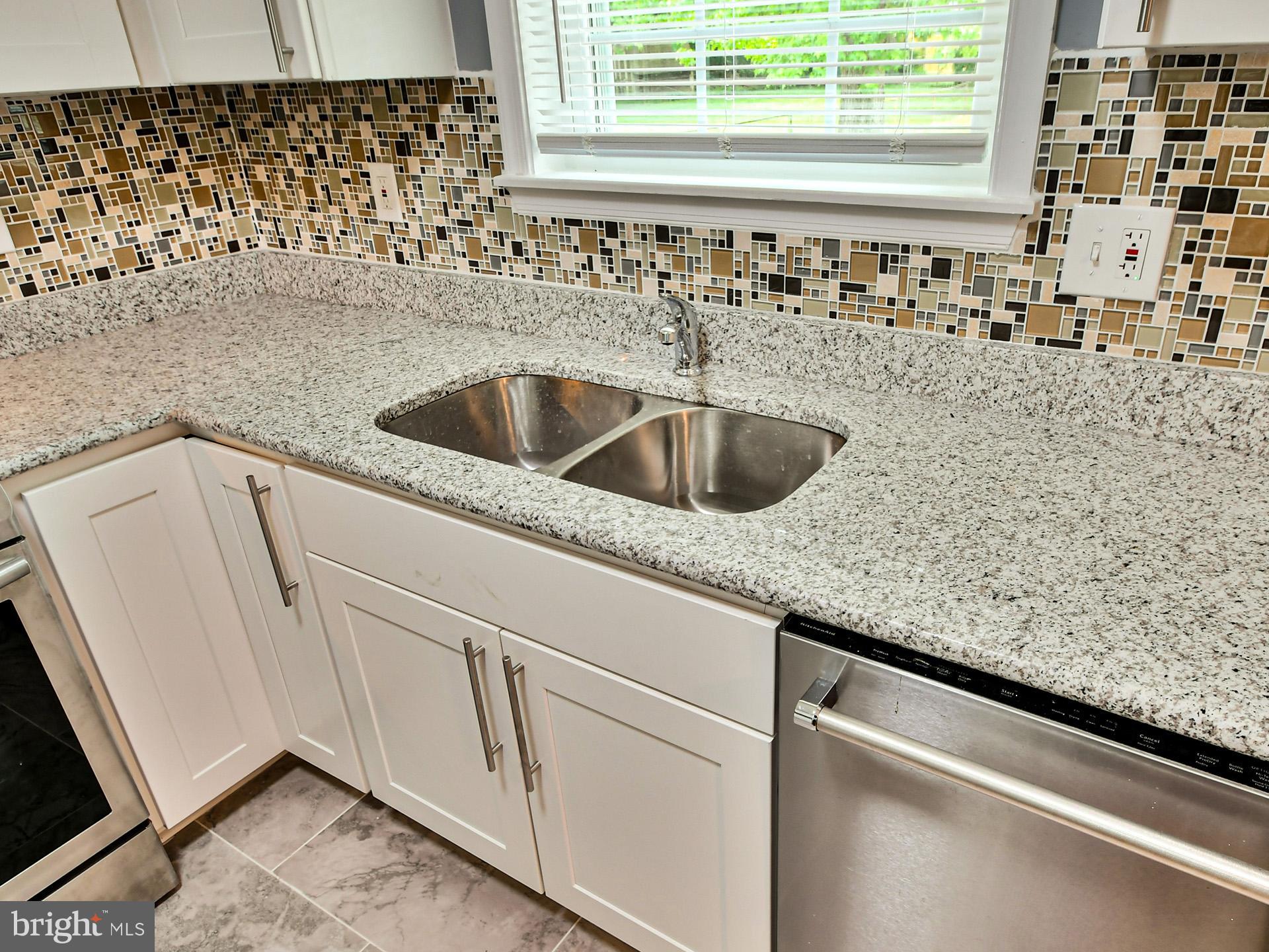 9303 Small Drive Clinton, MD 20735 - Photo 13 of 48