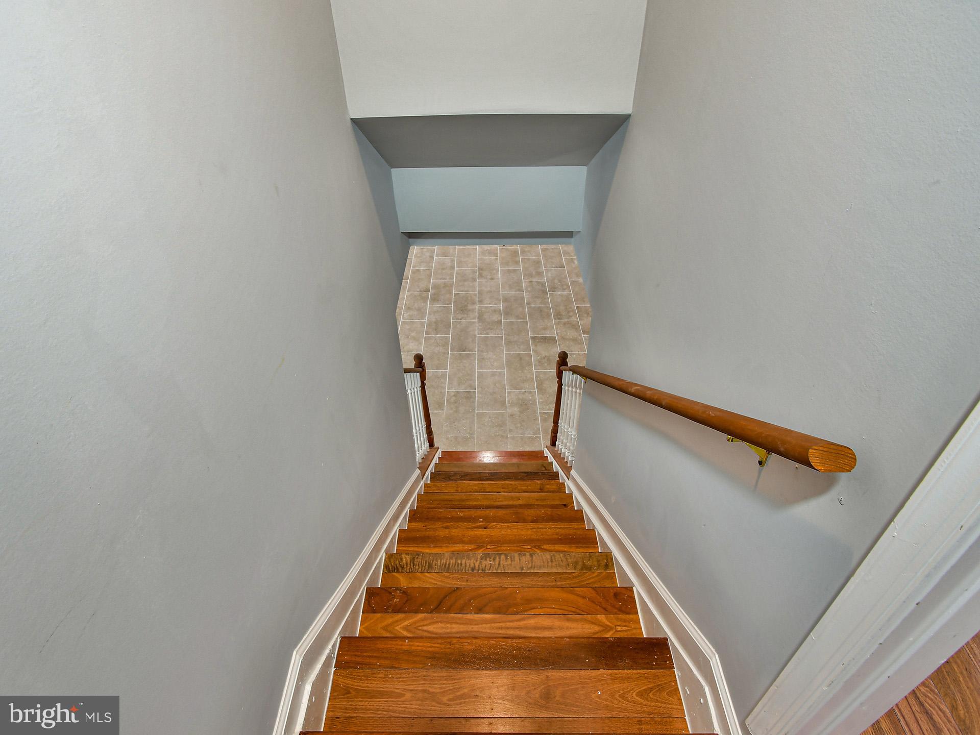 9303 Small Drive Clinton, MD 20735 - Photo 29 of 48 a view of entryway