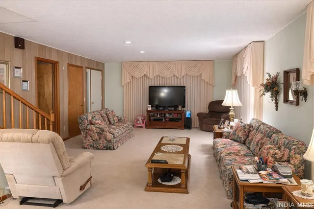 $335,000 | 6828 South 600th Street East, Walton, IN 46994