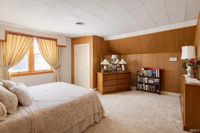 $335,000 | 6828 South 600th Street East, Walton, IN 46994