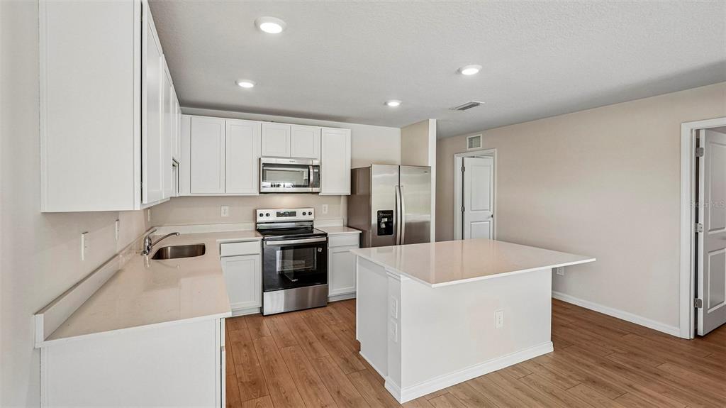 17851 Wheat Stack Court Parrish, FL 34219 - Photo 4 of 36