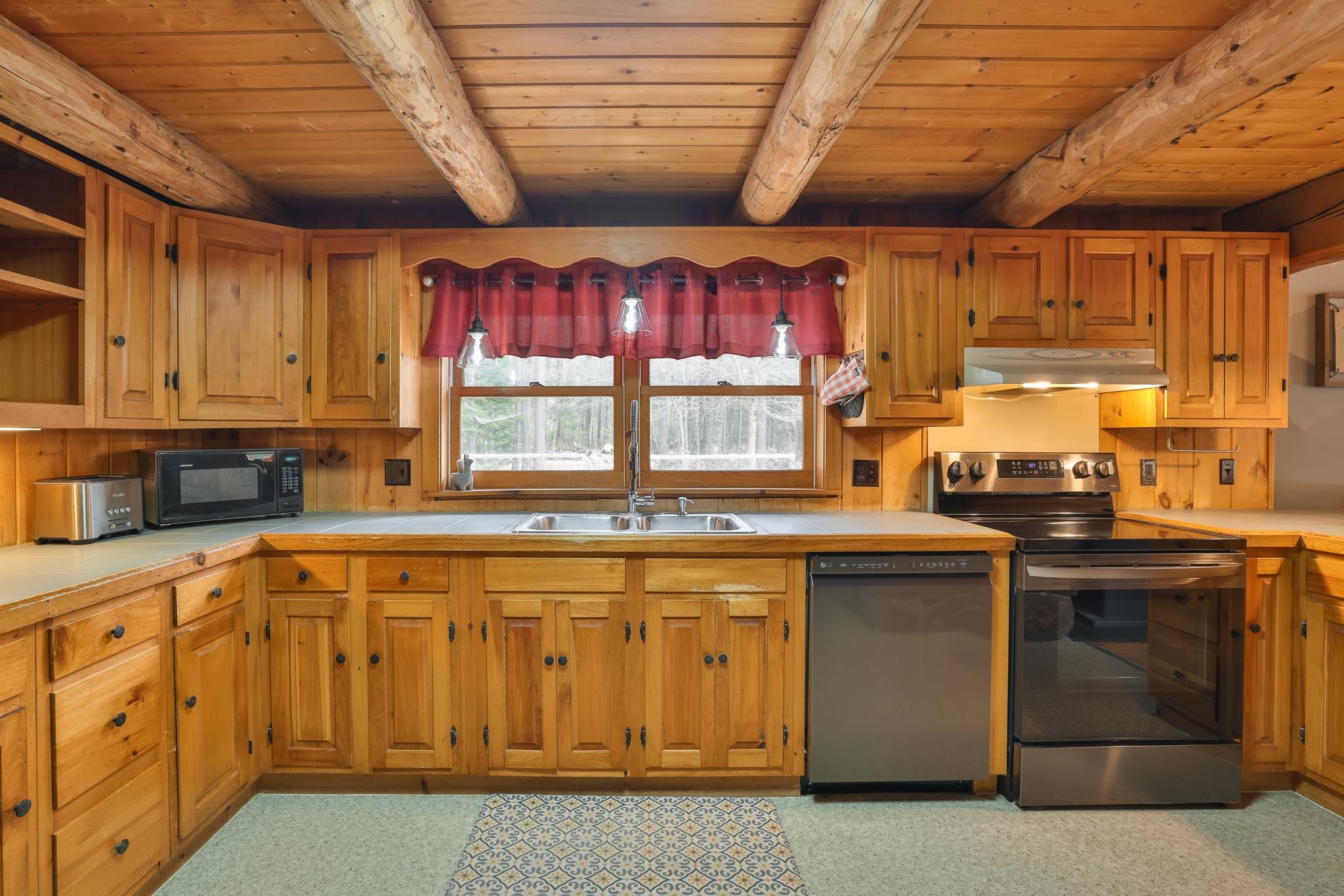 394 Cross Road Goshen, NH 03752 - Photo 10 of 40 Gallery Image 10
