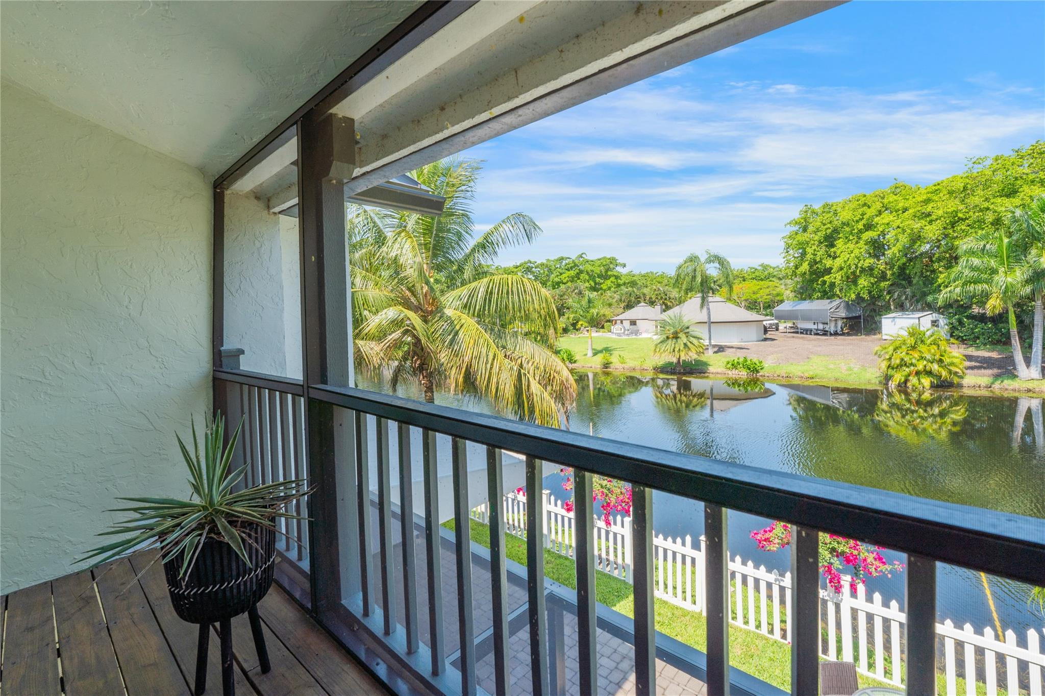 741 Mockingbird Lane Plantation, FL 33324 - Photo 36 of 59 a view of city from a balcony