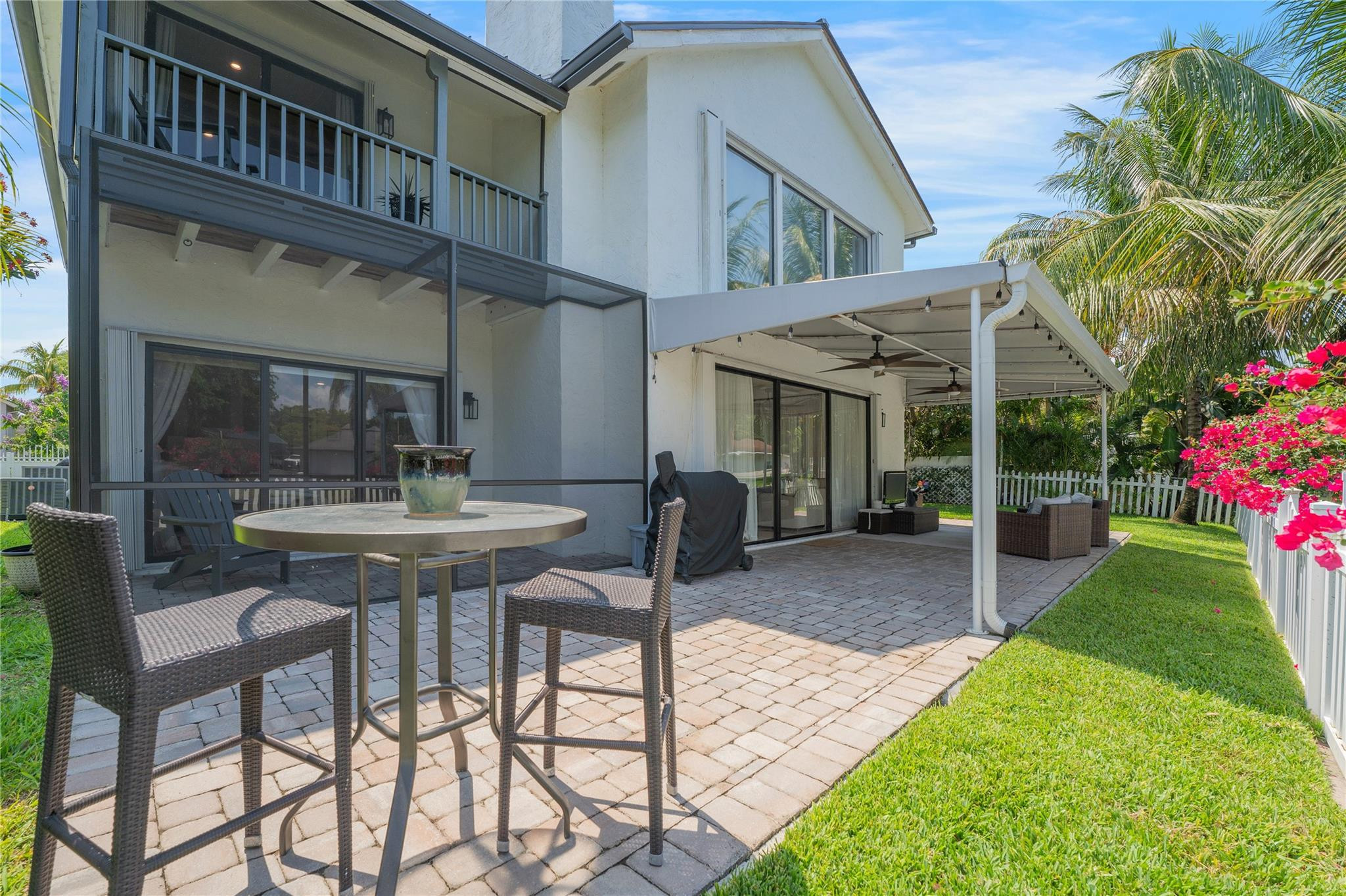 741 Mockingbird Lane Plantation, FL 33324 - Photo 43 of 59 a view of a house with backyard and sitting area