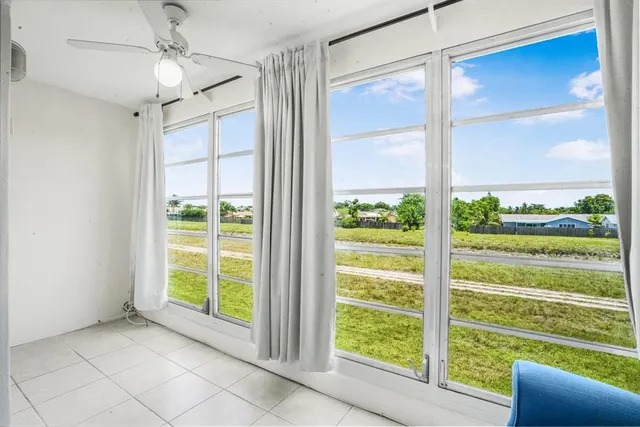 $65,000 | 9081 Sunrise Lakes Boulevard, Unit 214, Sunrise, FL 33322
