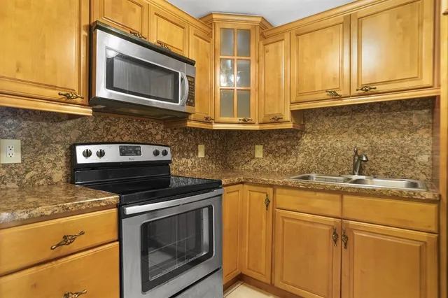 $65,000 | 9081 Sunrise Lakes Boulevard, Unit 214, Sunrise, FL 33322